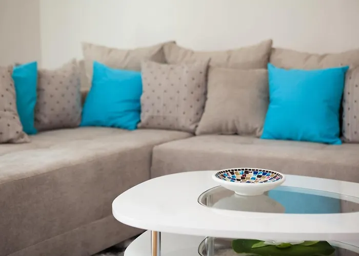 Free Private Garage Appartement Split