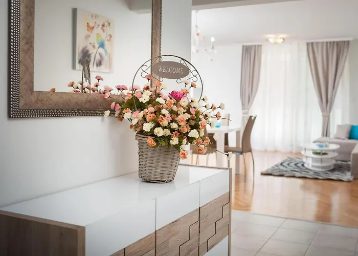 Free Private Garage Appartement *