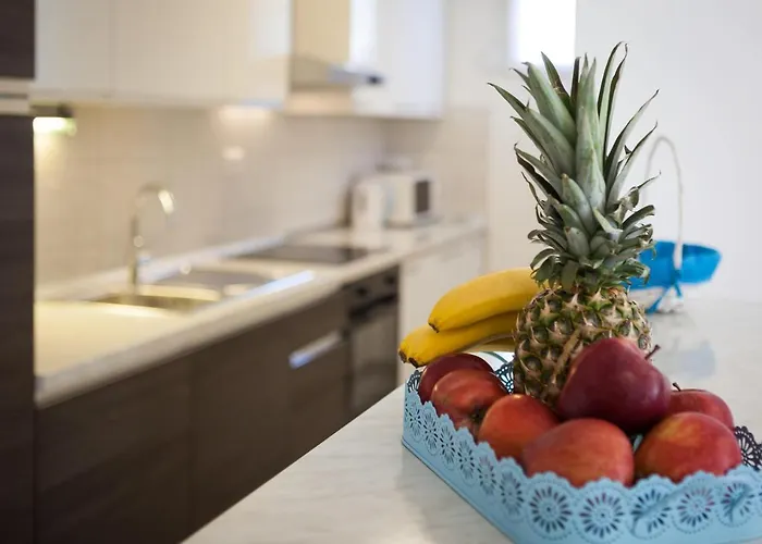 Free Private Garage Split