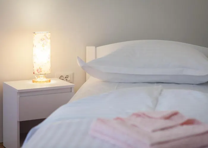 Free Private Garage Appartement Split