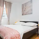 Free Private Garage